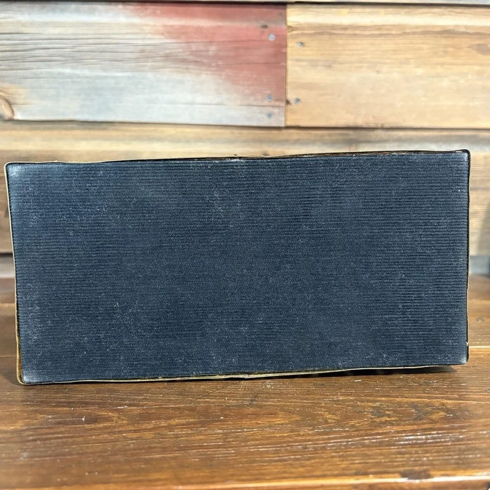 VTG Tissue Kleenex Box Holder Dispenser Victorian Hollywood Regency Felt Bottom